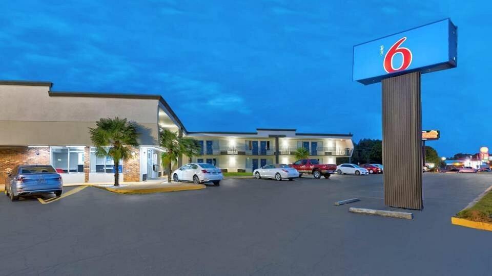 Motel 6 Mcdonough, Ga Exterior photo